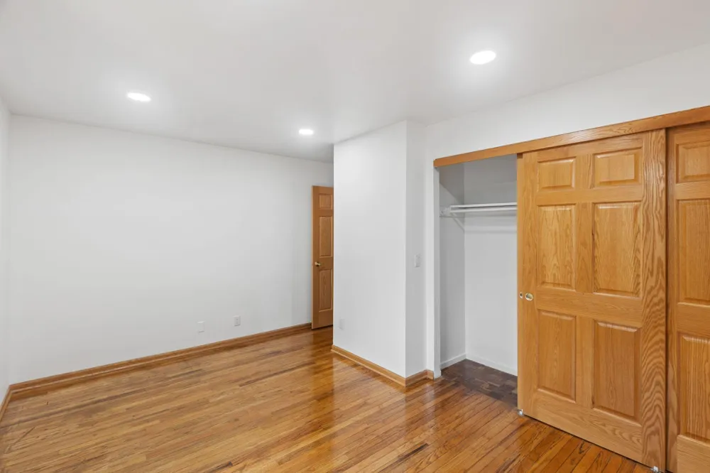 6301 Barrie Road Edina, MN 55435