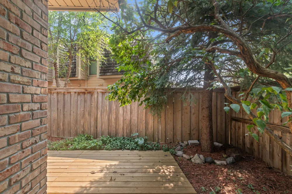 6301 Barrie Road Edina, MN 55435