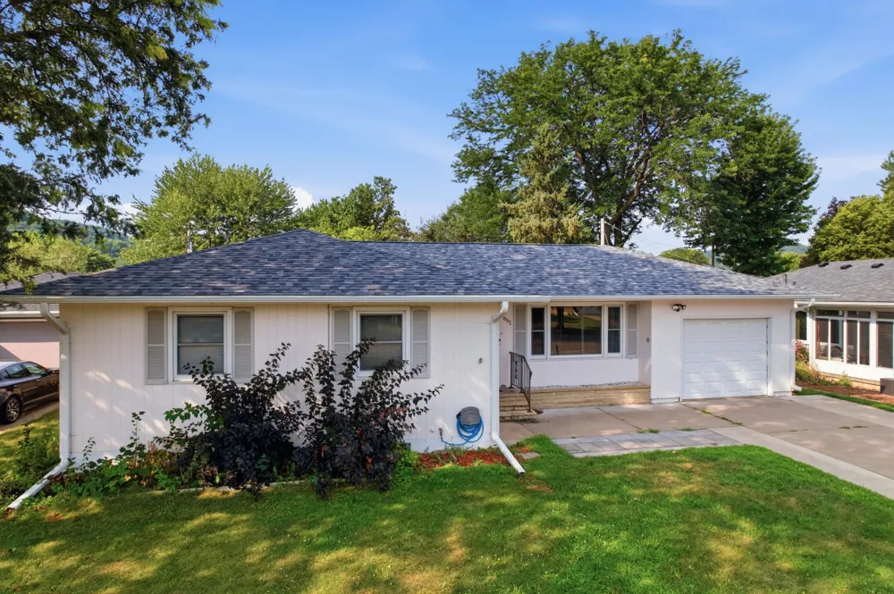 1661 W 6th Street Winona, MN 55987