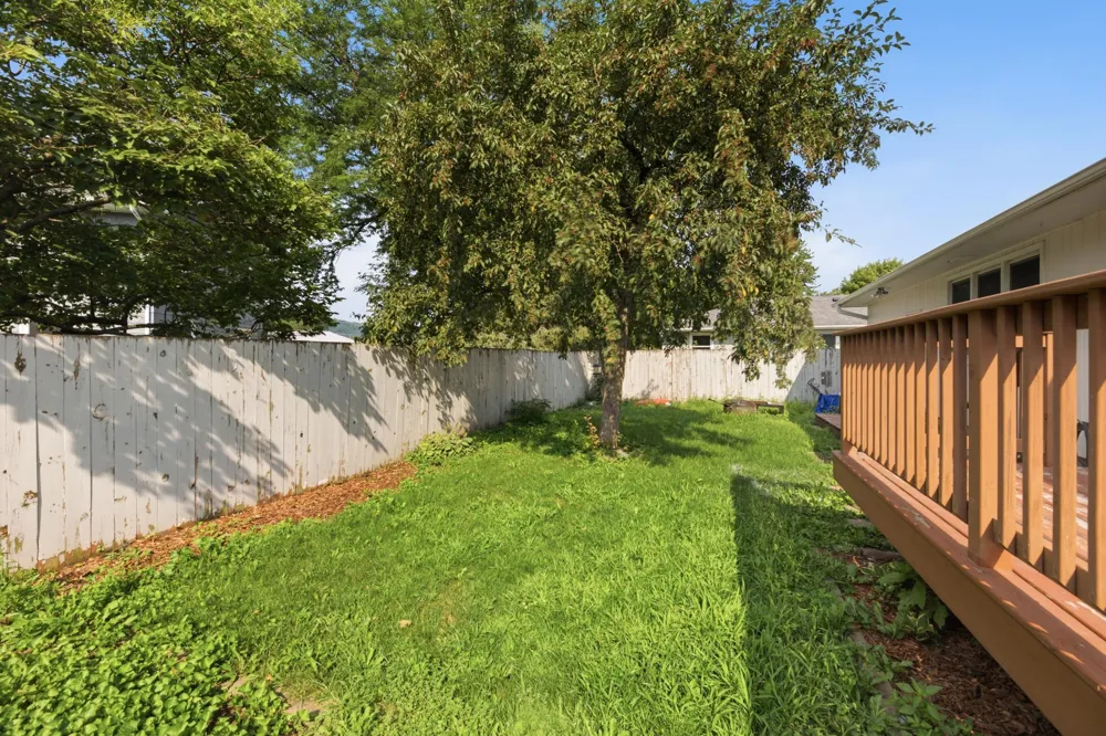1661 W 6th Street Winona, MN 55987