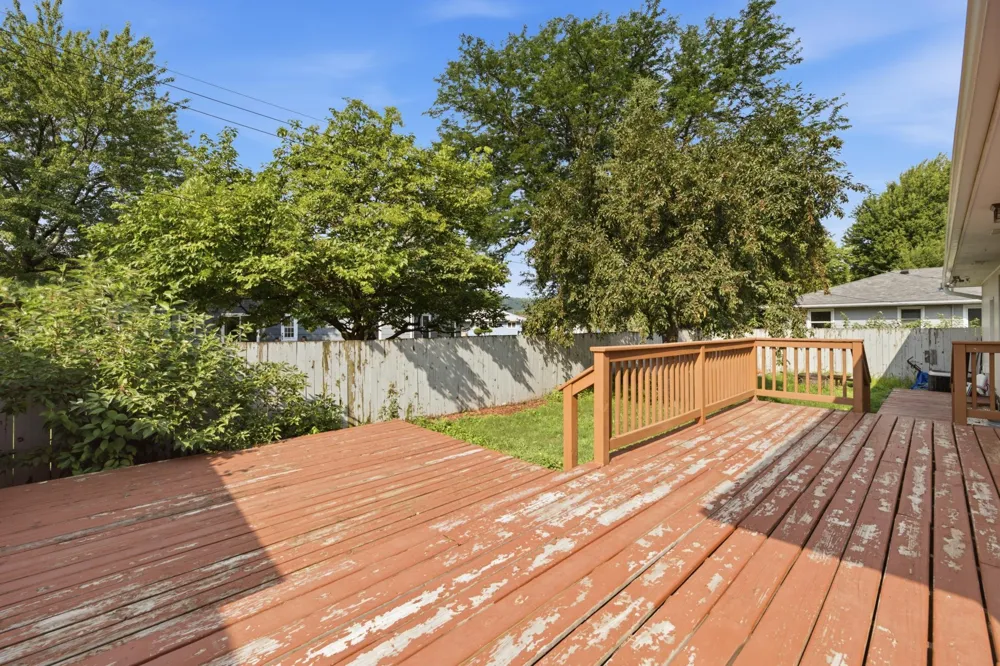 1661 W 6th Street Winona, MN 55987