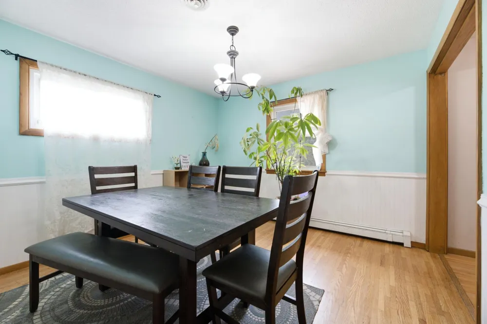 1661 W 6th Street Winona, MN 55987