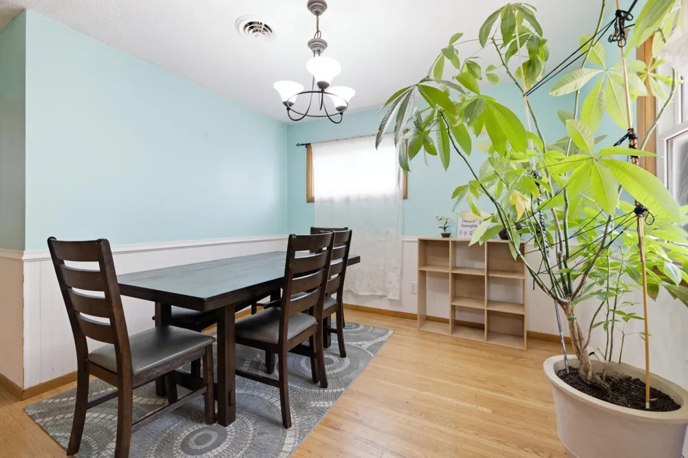 1661 W 6th Street Winona, MN 55987
