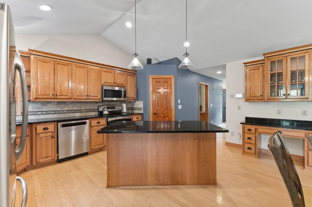 27166 Bayshore Circle NW Isanti, MN 55040