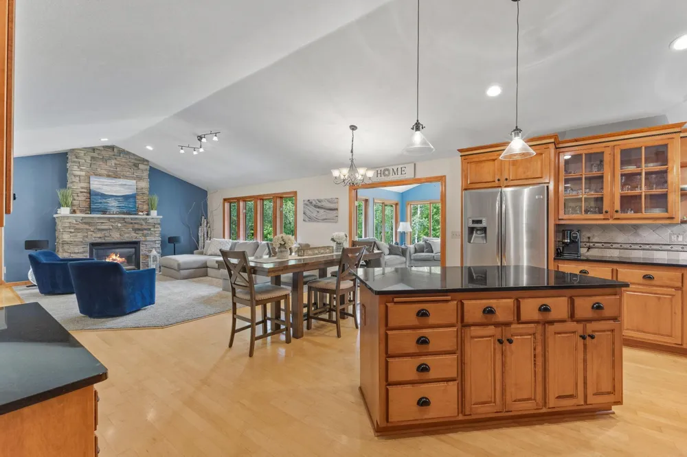 27166 Bayshore Circle NW Isanti, MN 55040