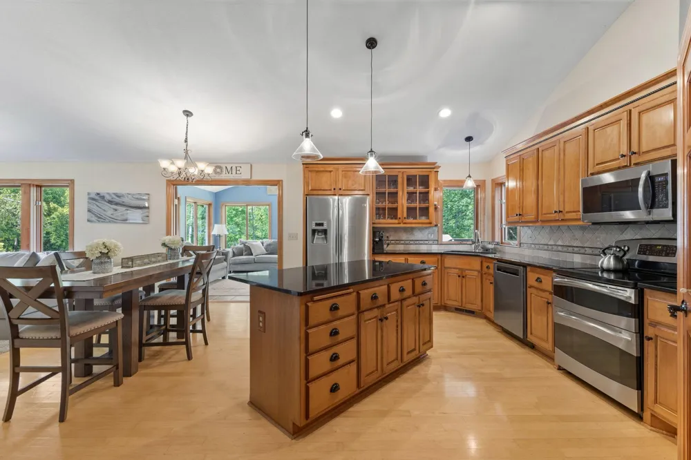27166 Bayshore Circle NW Isanti, MN 55040