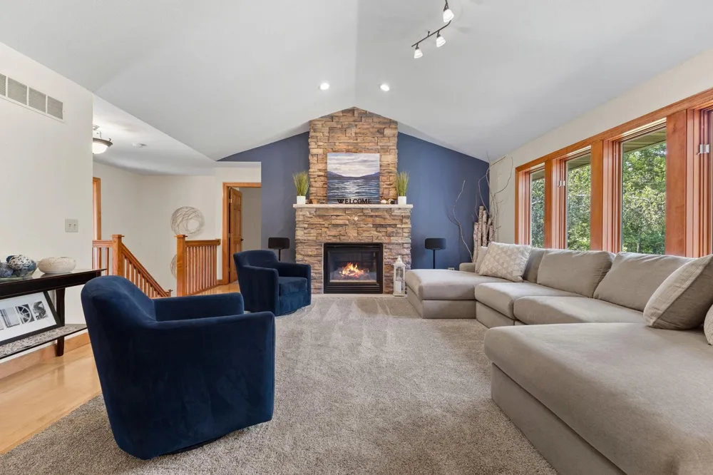 27166 Bayshore Circle NW Isanti, MN 55040