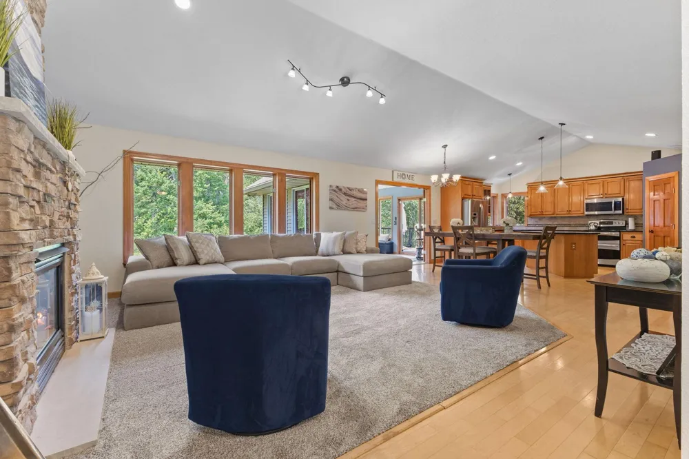 27166 Bayshore Circle NW Isanti, MN 55040