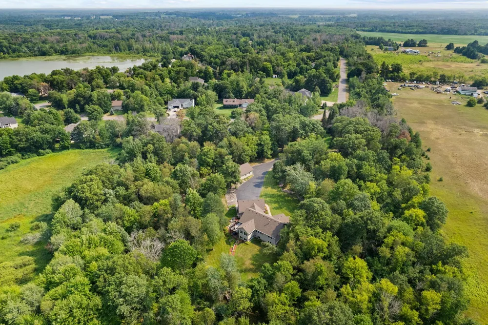 27166 Bayshore Circle NW Isanti, MN 55040