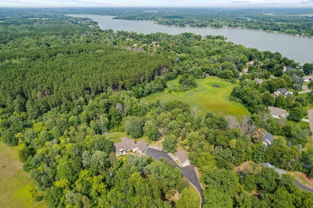 27166 Bayshore Circle NW Isanti, MN 55040