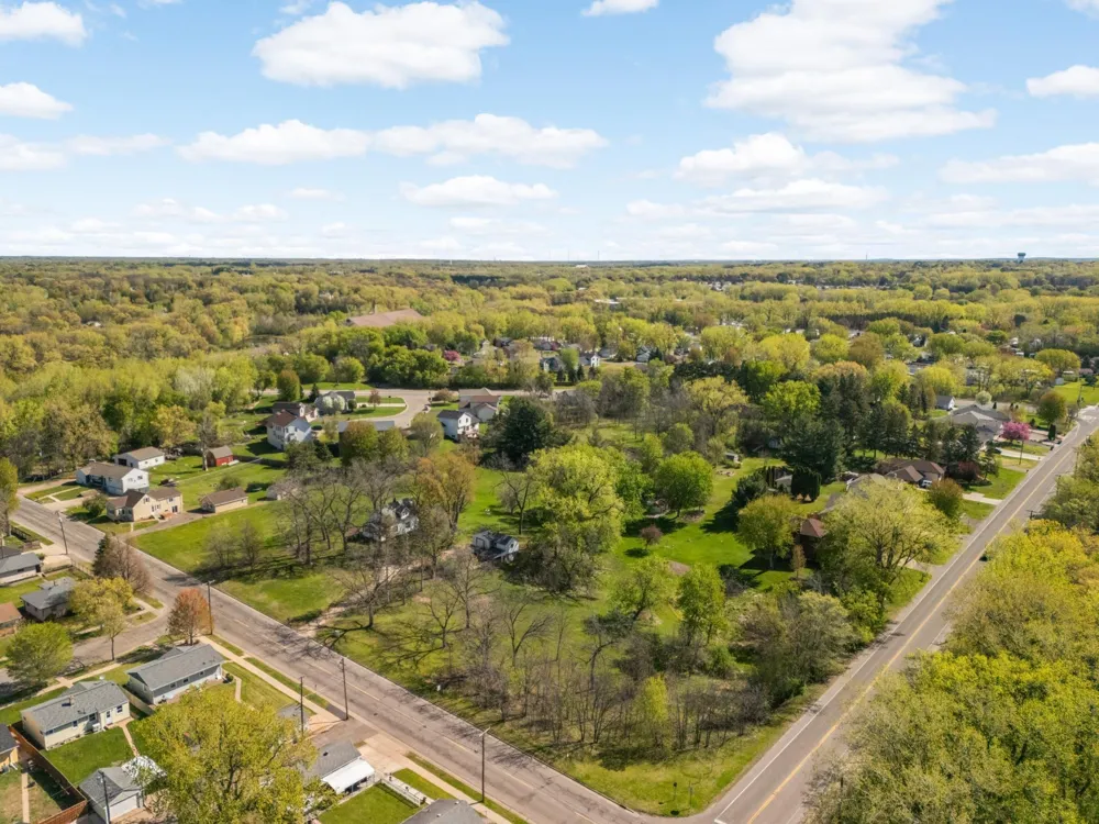 1240 McKnight Road Maplewood, MN 55119