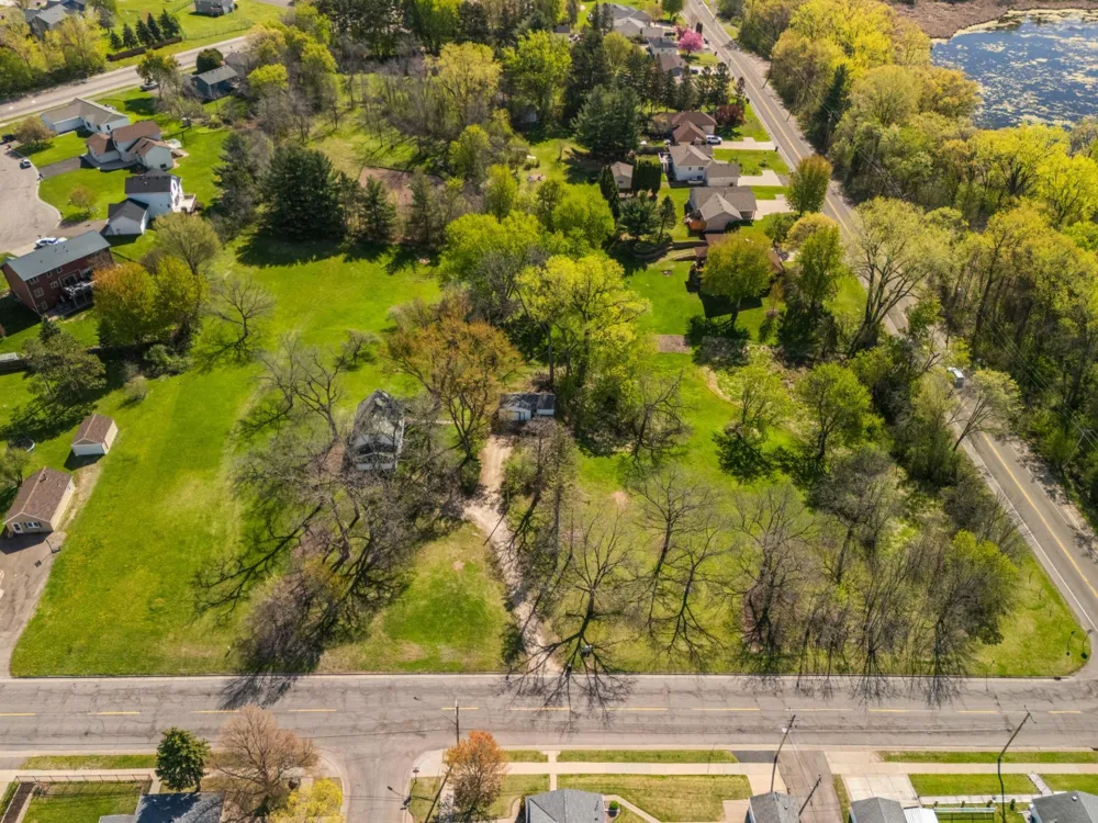 1240 McKnight Road Maplewood, MN 55119