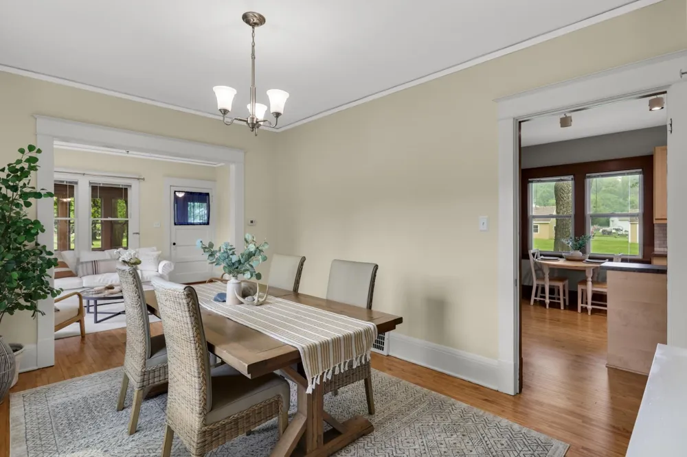1240 McKnight Road Maplewood, MN 55119