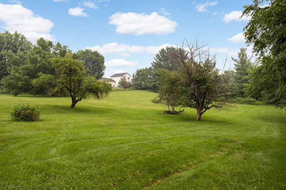 1240 McKnight Road Maplewood, MN 55119