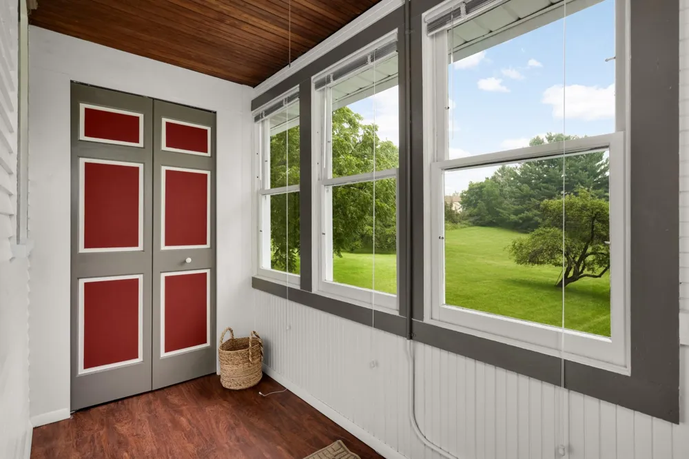 1240 McKnight Road Maplewood, MN 55119