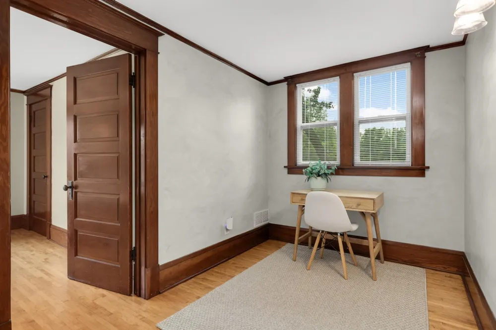 1240 McKnight Road Maplewood, MN 55119