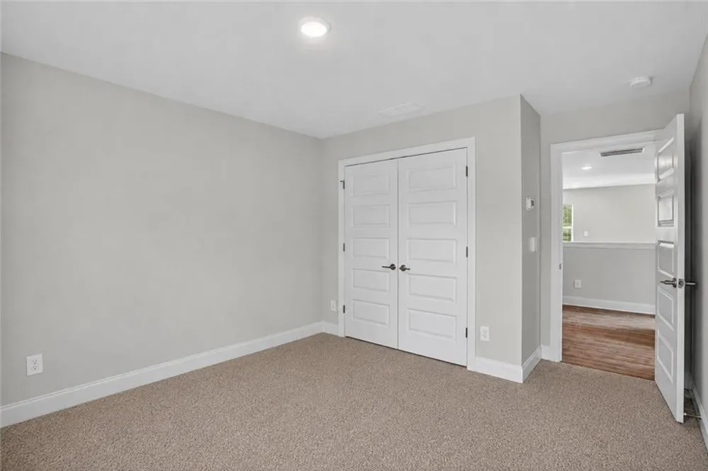 70 Sydney Court Mansfield, GA 30055