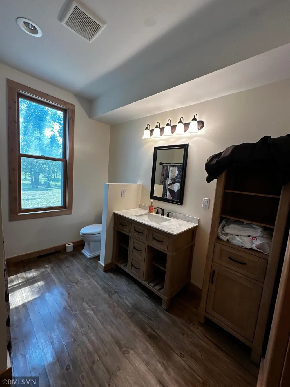 12737 375th Street North Branch, MN 55056