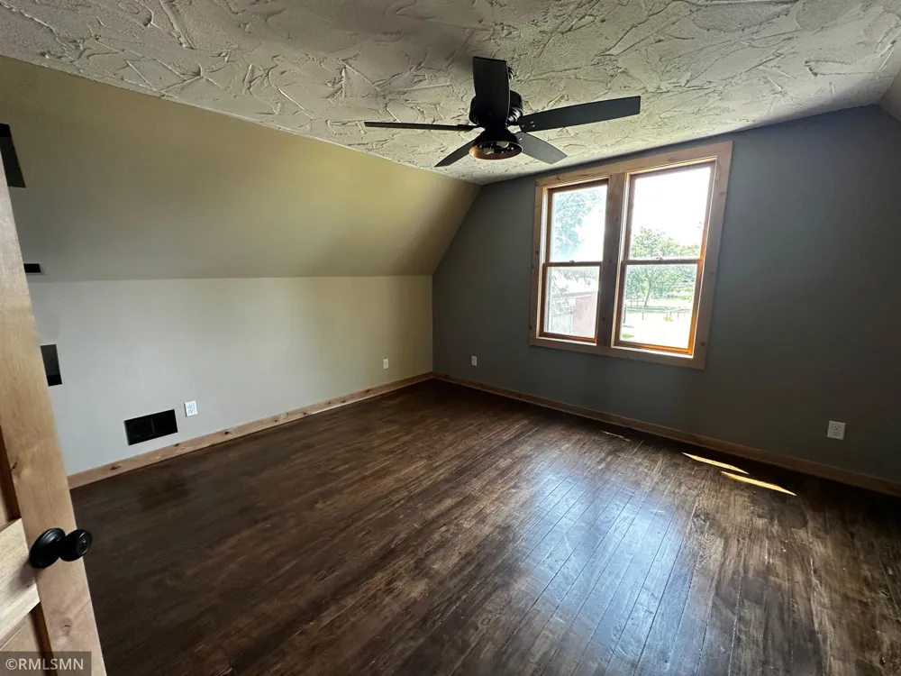 12737 375th Street North Branch, MN 55056
