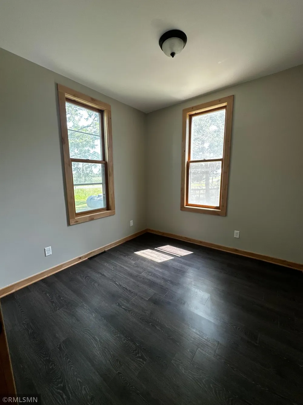 12737 375th Street North Branch, MN 55056