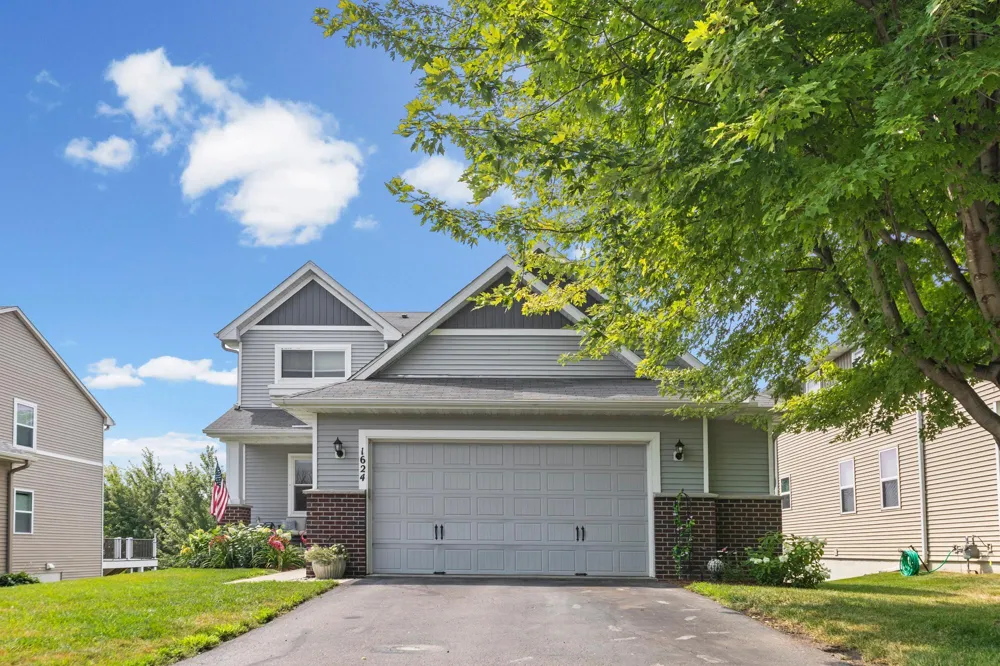 1624 Hackberry Court Carver, MN 55315