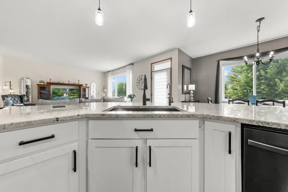 1624 Hackberry Court Carver, MN 55315