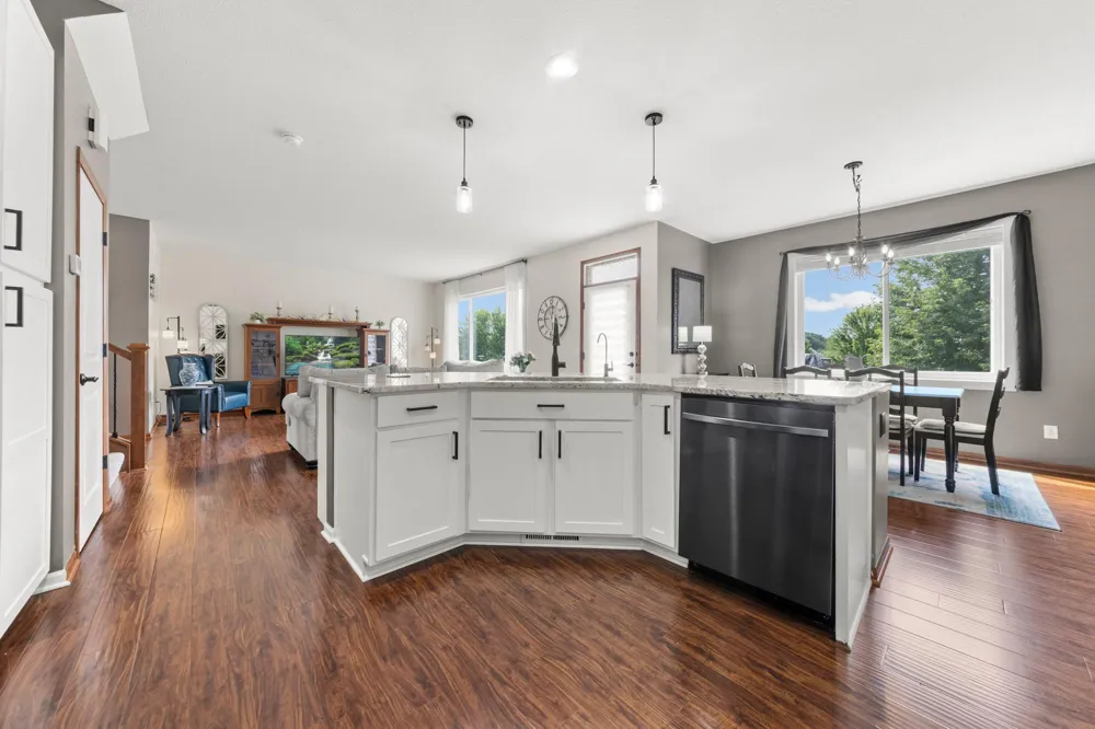 1624 Hackberry Court Carver, MN 55315