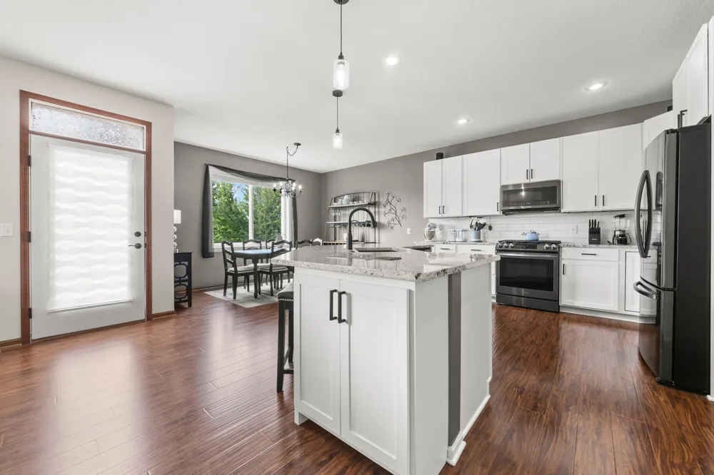 1624 Hackberry Court Carver, MN 55315