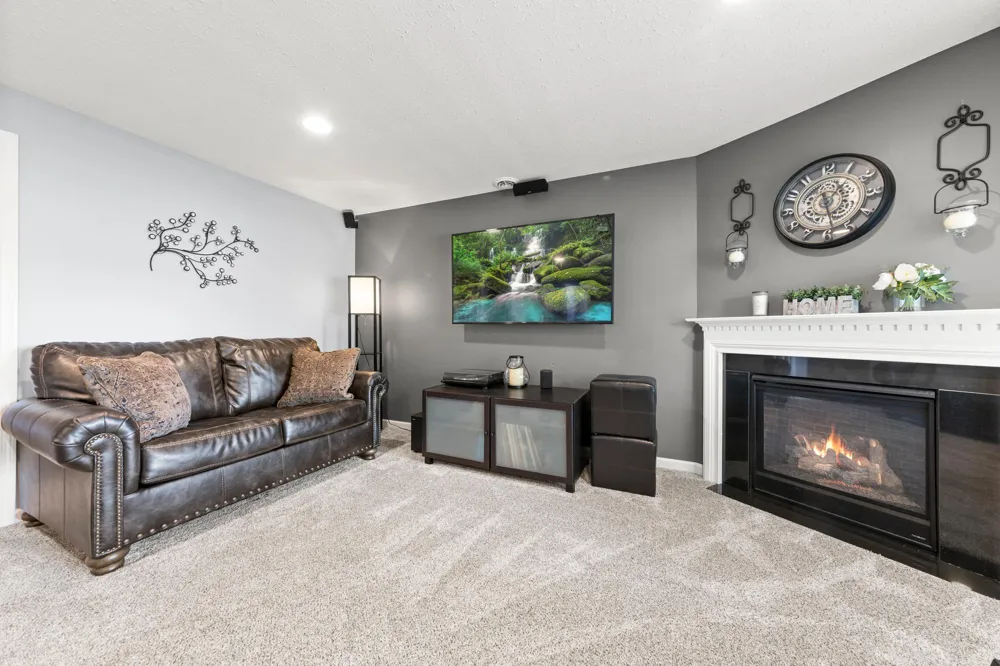 1624 Hackberry Court Carver, MN 55315