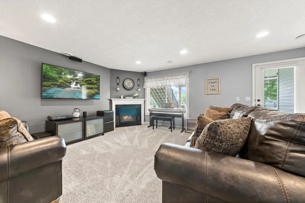 1624 Hackberry Court Carver, MN 55315