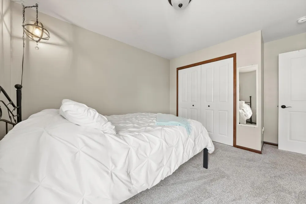 1624 Hackberry Court Carver, MN 55315