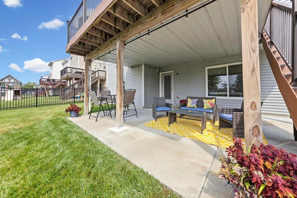 1624 Hackberry Court Carver, MN 55315