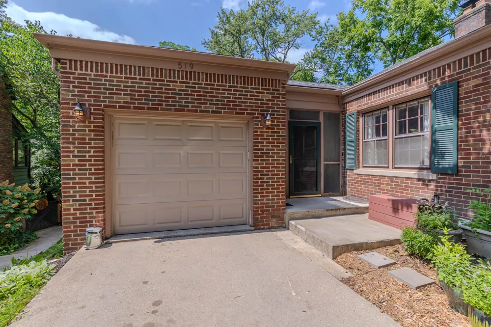 519 Fairview Circle Ypsilanti, MI 48197