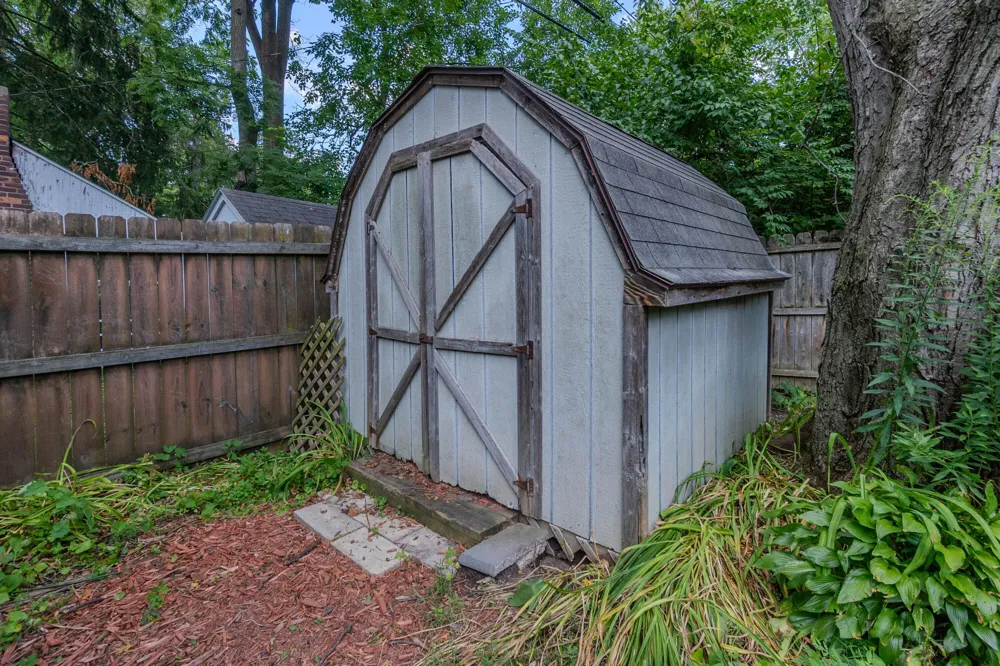 519 Fairview Circle Ypsilanti, MI 48197