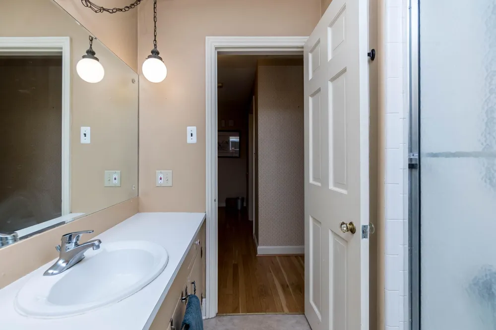519 Fairview Circle Ypsilanti, MI 48197