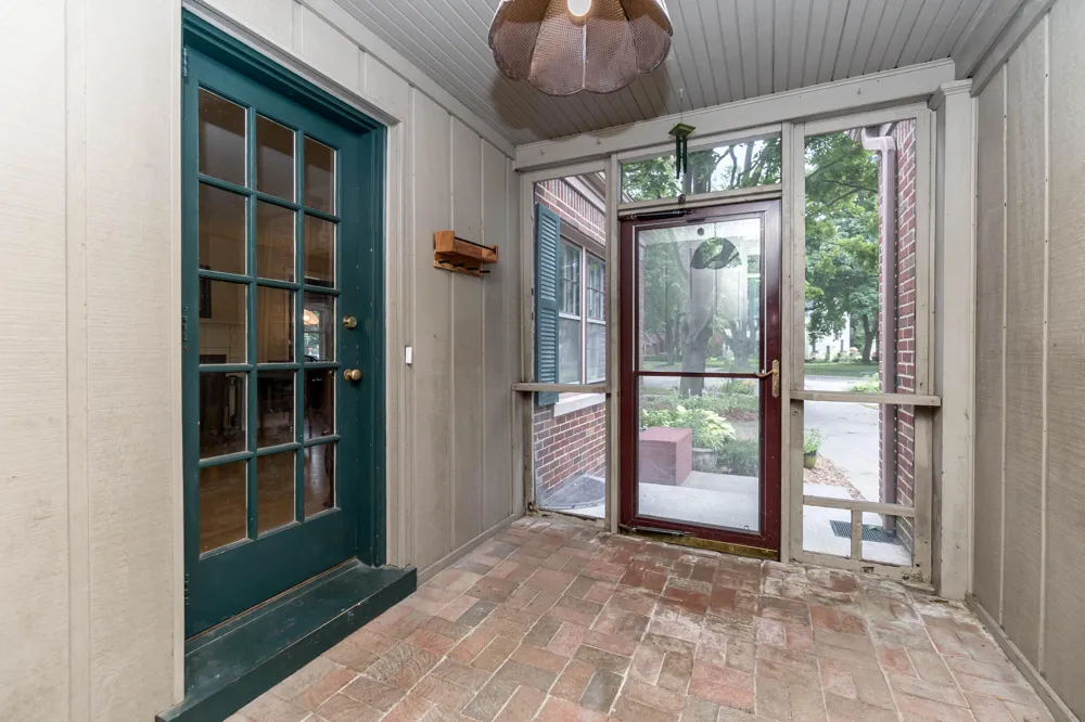 519 Fairview Circle Ypsilanti, MI 48197
