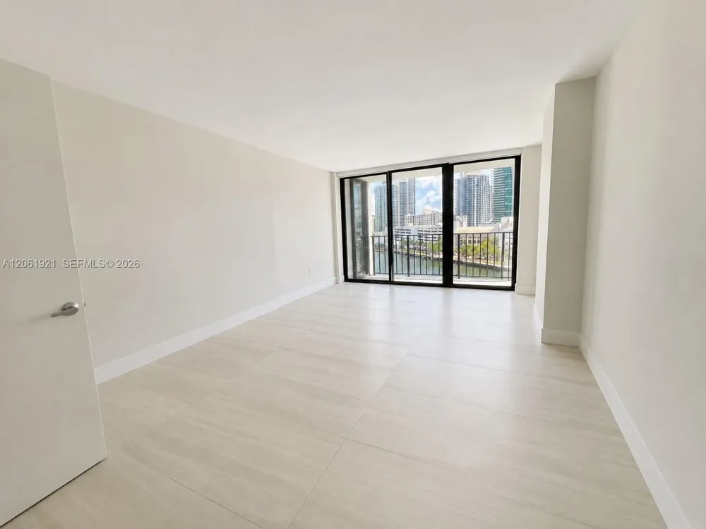 200 Leslie Dr #1017 Hallandale Beach, FL 33009