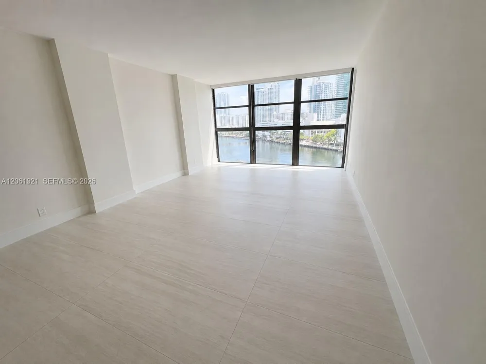 200 Leslie Dr #1017 Hallandale Beach, FL 33009