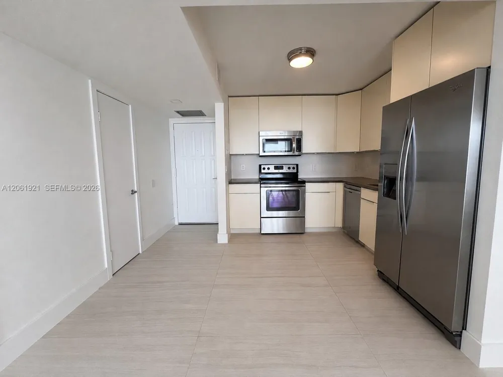 200 Leslie Dr #1017 Hallandale Beach, FL 33009