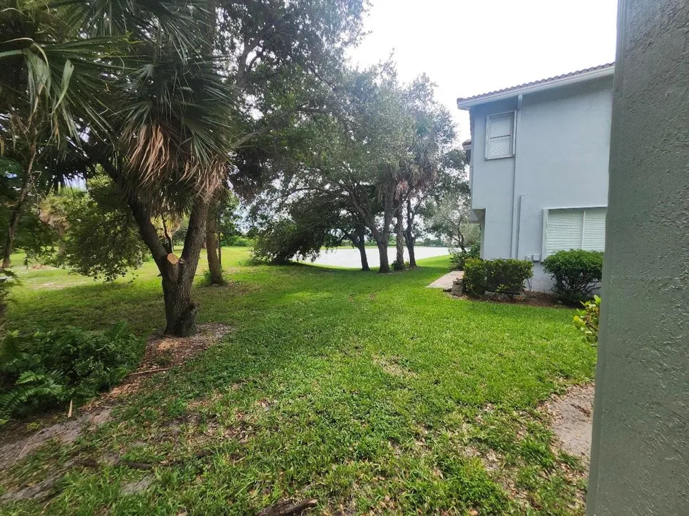 3189 Laurel Ridge Circle Riviera Beach, FL 33404