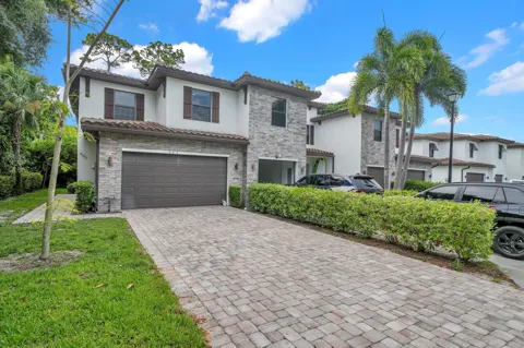 407 Bella Sol Way