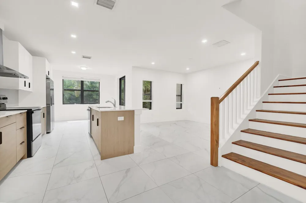 407 Bella Sol Way West Palm Beach, FL 33406