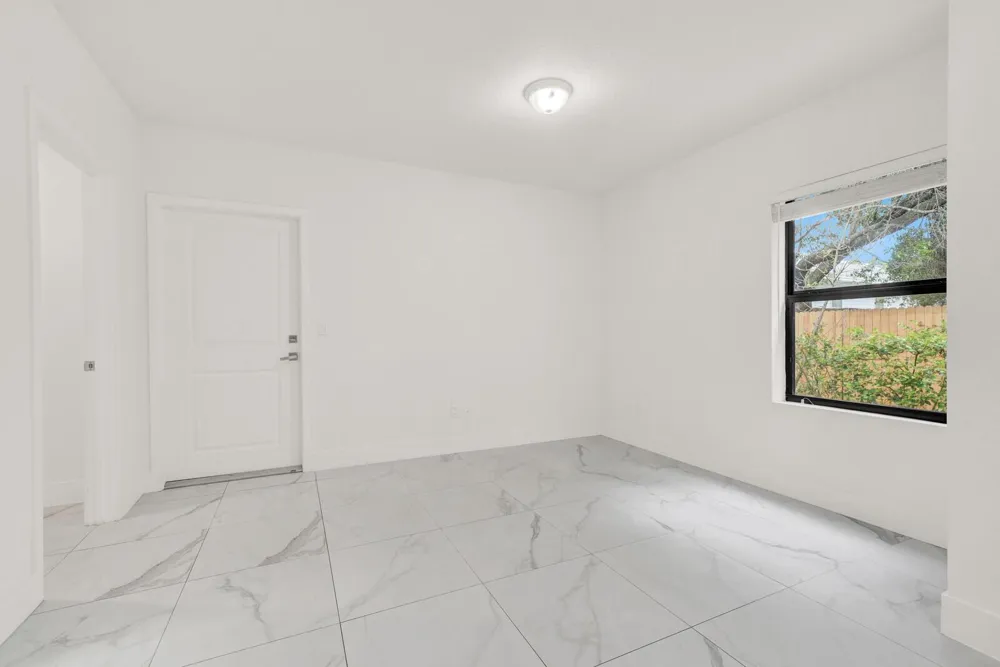 407 Bella Sol Way West Palm Beach, FL 33406