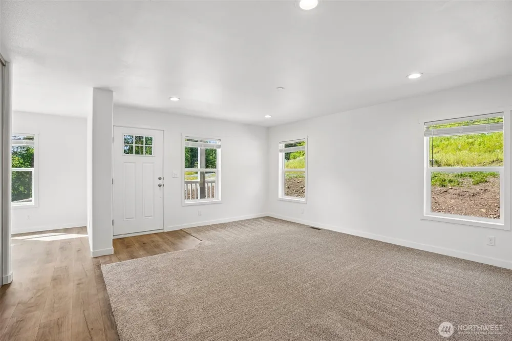 438 S Portal Loop SW Ocean Shores, WA 98569