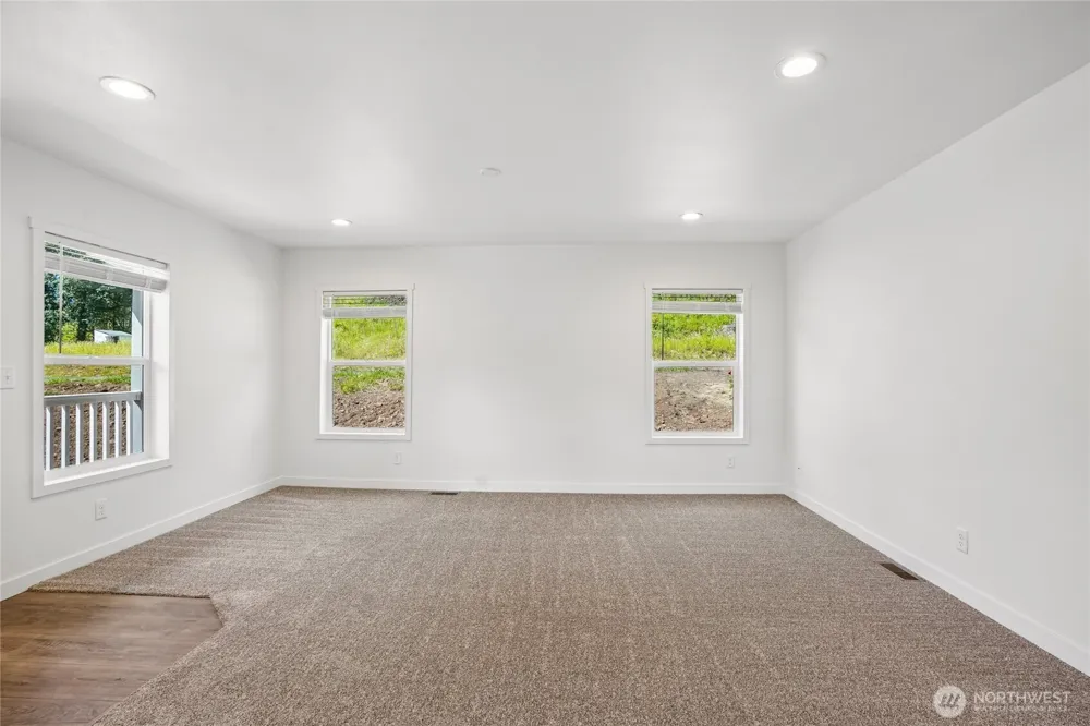 438 S Portal Loop SW Ocean Shores, WA 98569
