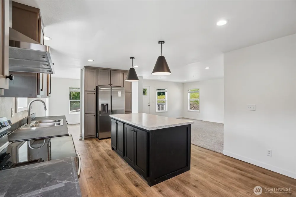 438 S Portal Loop SW Ocean Shores, WA 98569