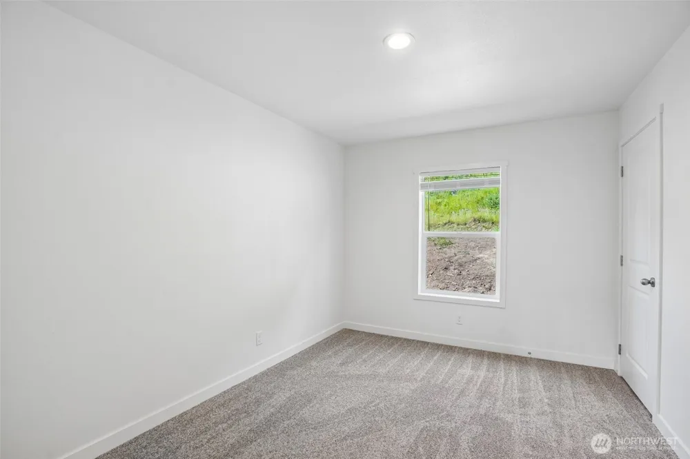 438 S Portal Loop SW Ocean Shores, WA 98569