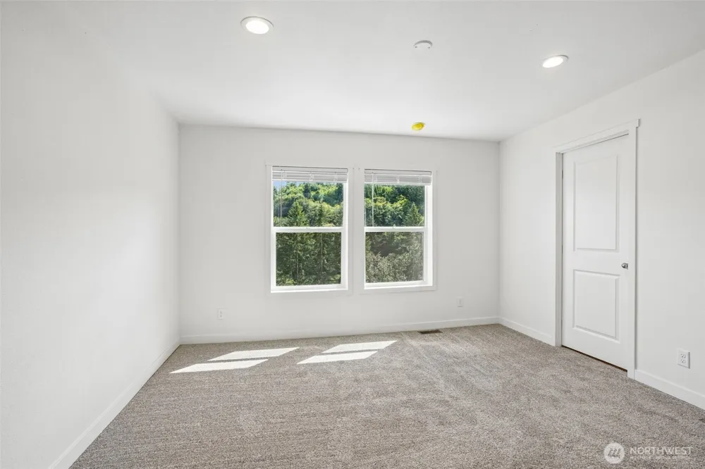 438 S Portal Loop SW Ocean Shores, WA 98569
