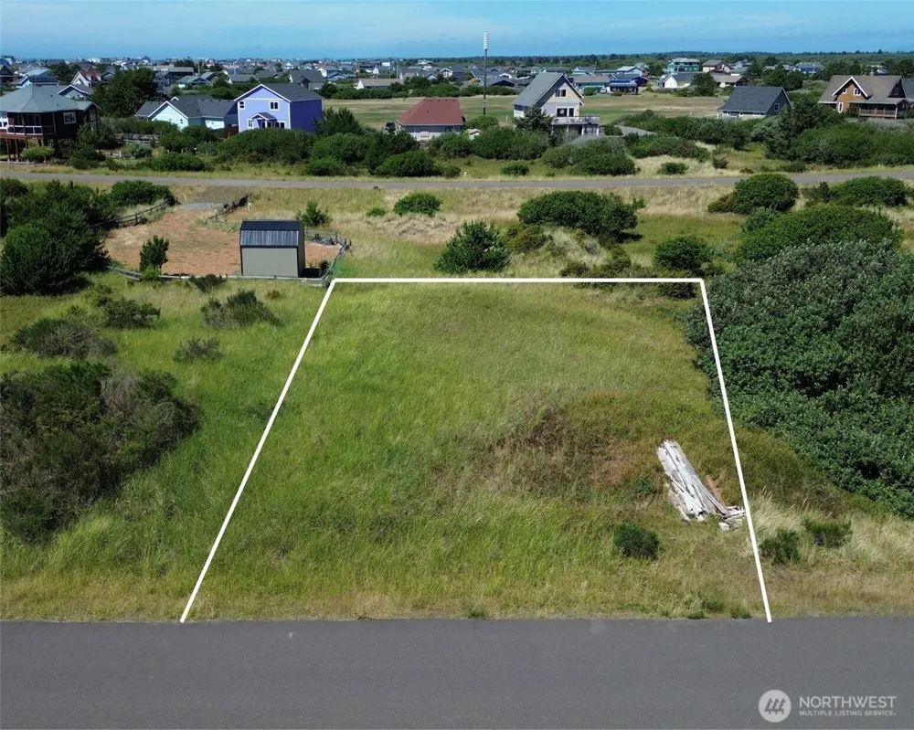 438 S Portal Loop SW Ocean Shores, WA 98569