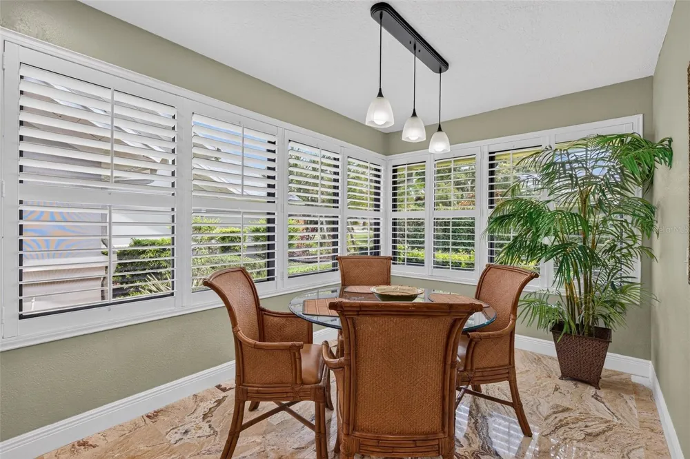 2604 ROYAL LIVERPOOL DRIVE Tarpon Springs, FL 34688